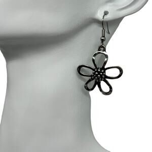 Silver Daisy Flower Earring - Boho Dangle Drop - Open Petal Design - Y2K Style